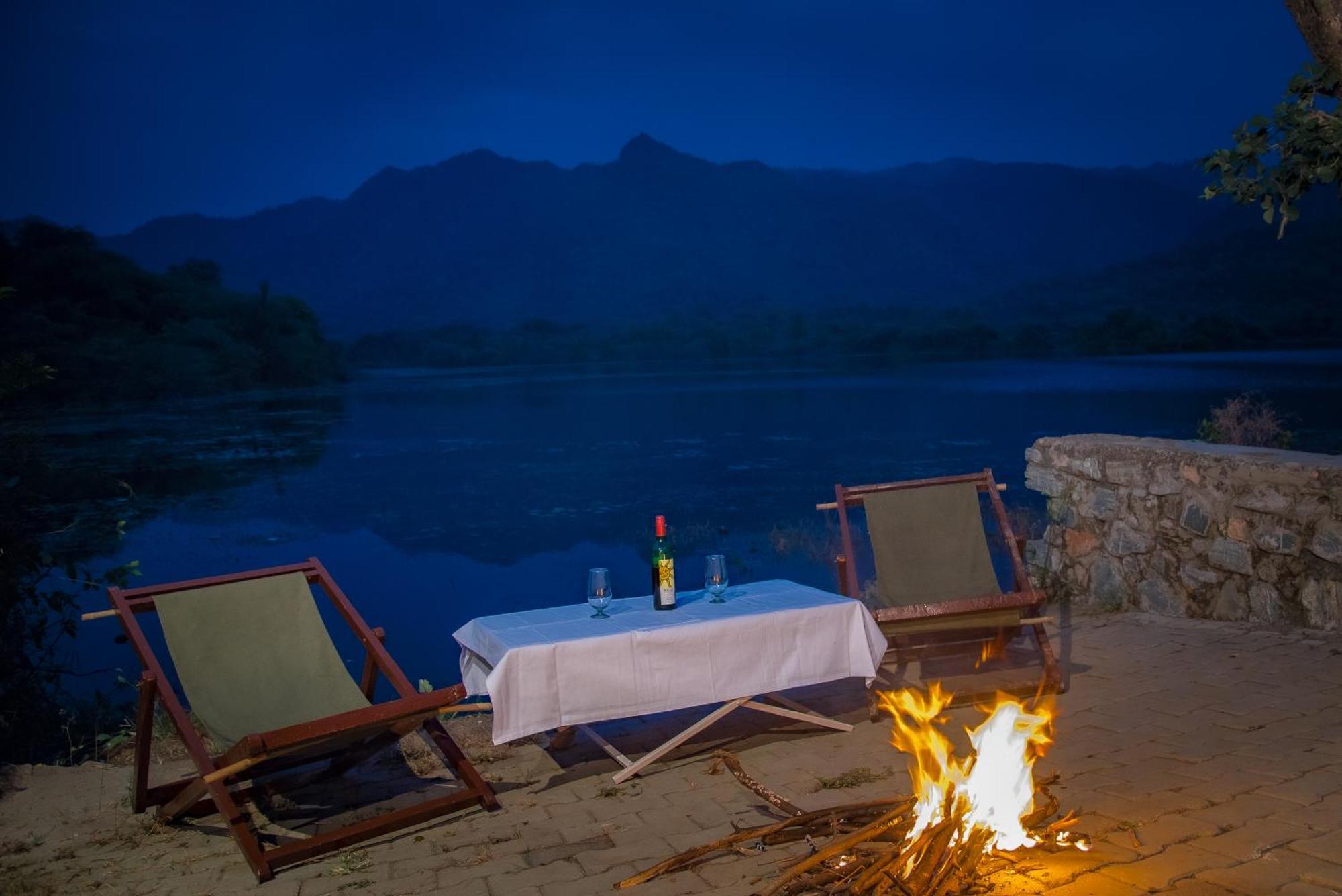 Shivika Lake Hotel Ranakpur Sādri Exterior foto